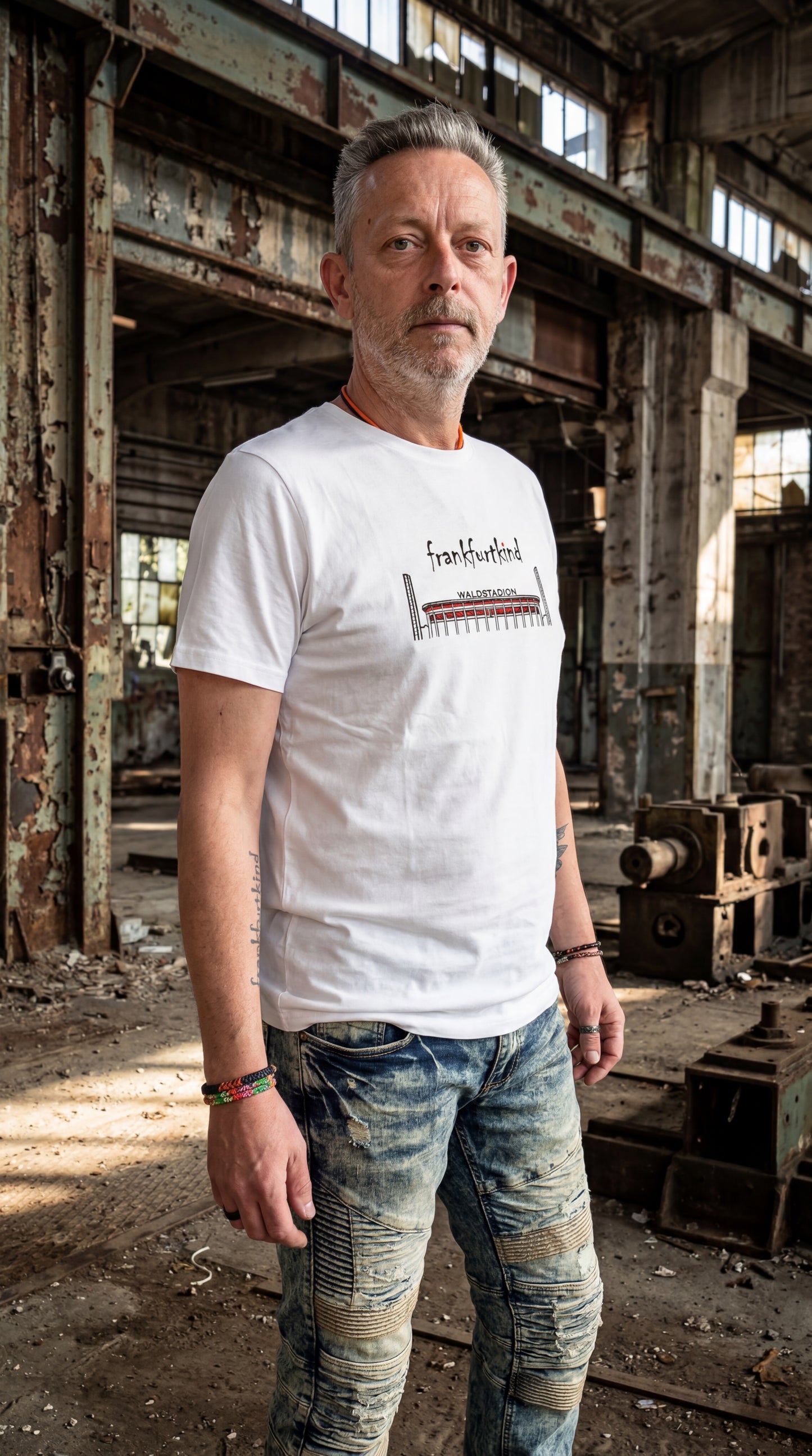 Waldstadion by frankfurtkind | T-Shirt regular unisex