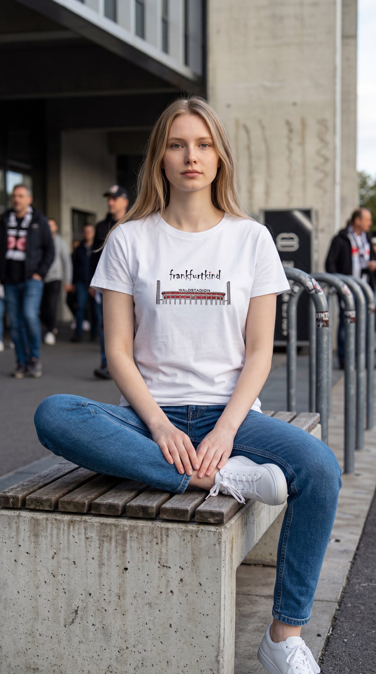 Waldstadion by frankfurtkind | T-Shirt women Round-neck
