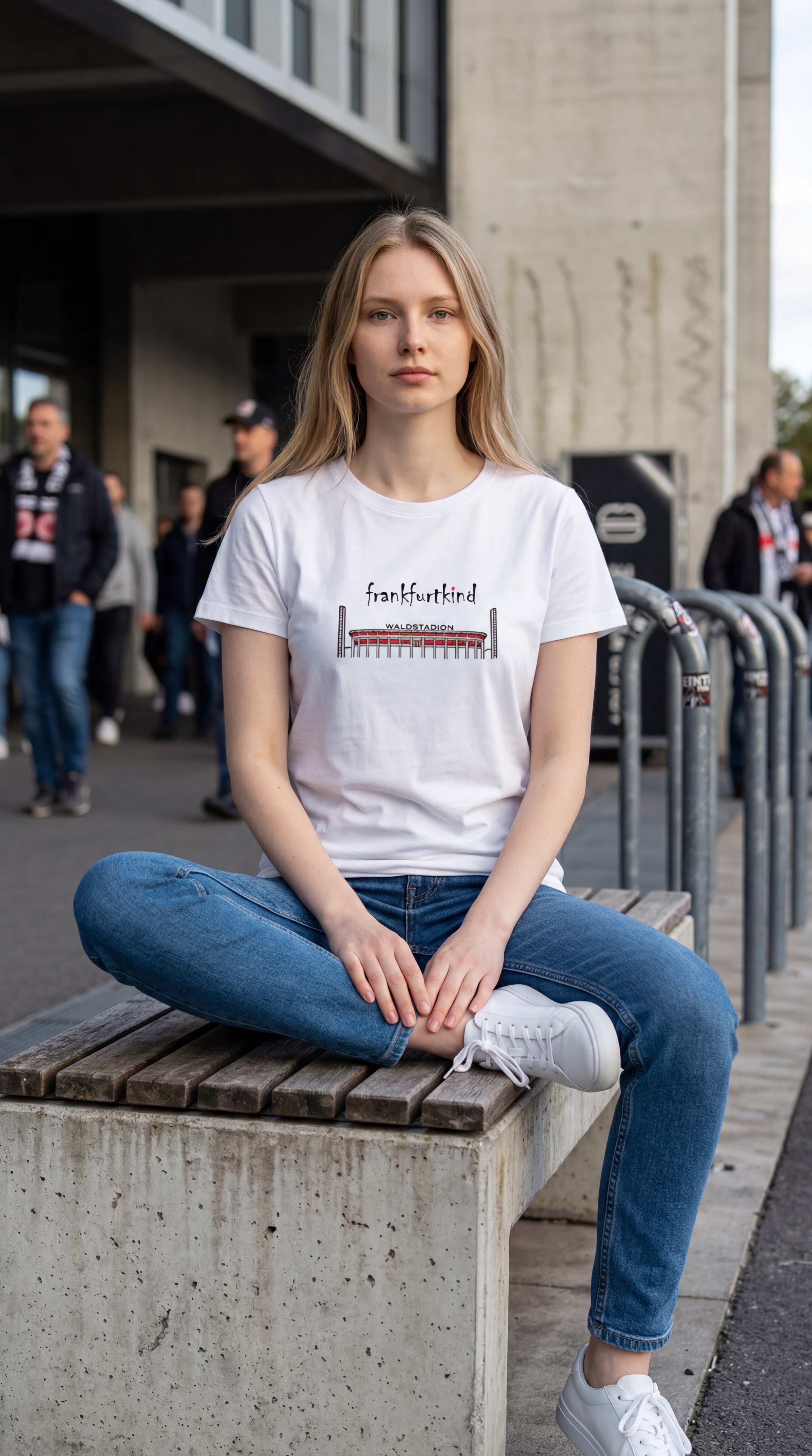 Waldstadion by frankfurtkind | T-Shirt women Round-neck
