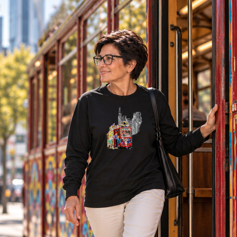 Schwarzes Ebbel-Ex Frankfurt Longsleeve von frankfurtkind mit Frontprint, getragen von einem weiblichen Model.