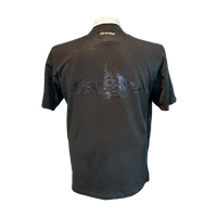 Schwarzes Skyline Black Frankfurt Heavy Oversized T-Shirt von frankfurtkind mit Rückenprint.