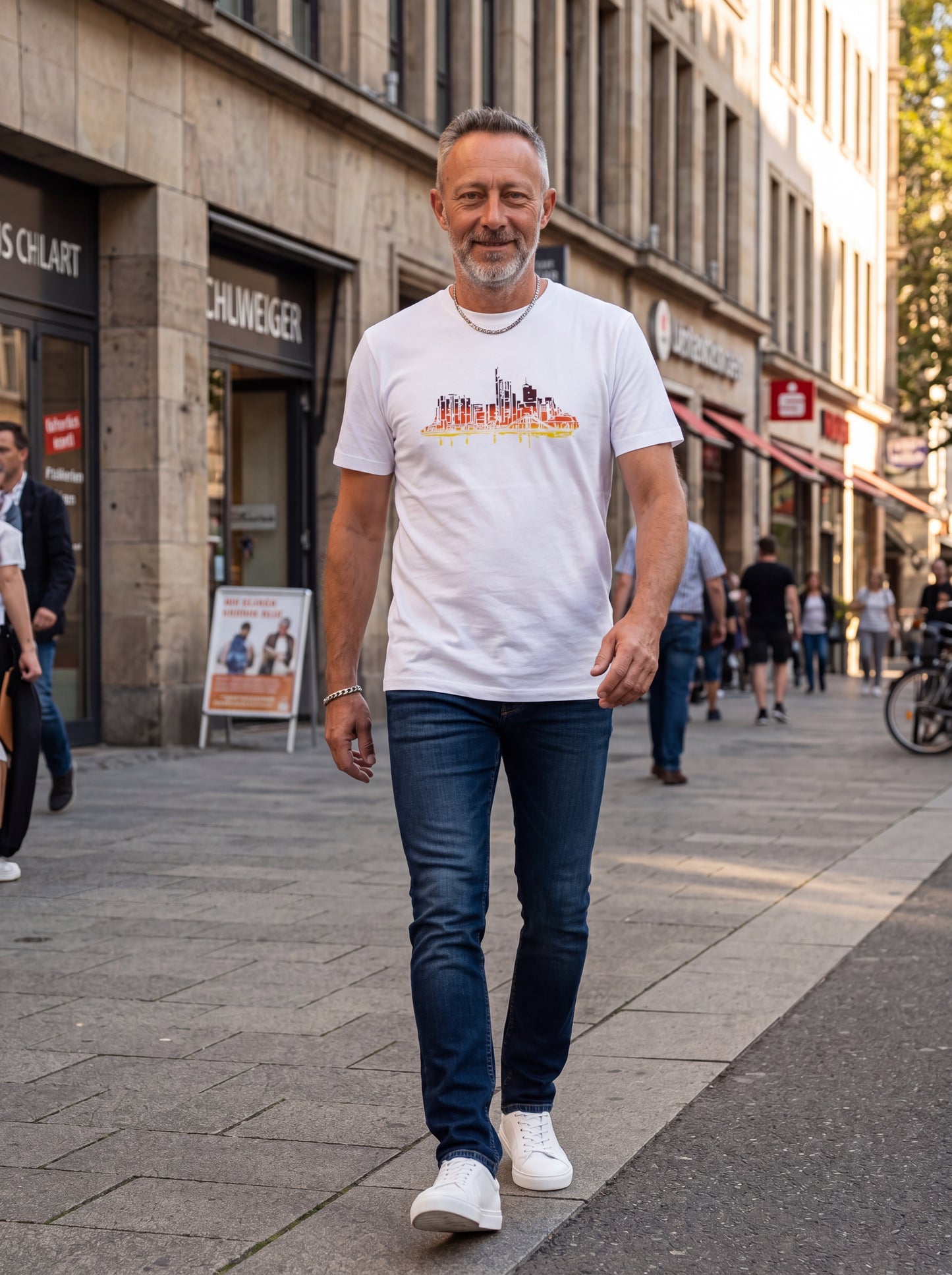 Skyline Deutschland by frankfurtkind | T-Shirt regular unisex