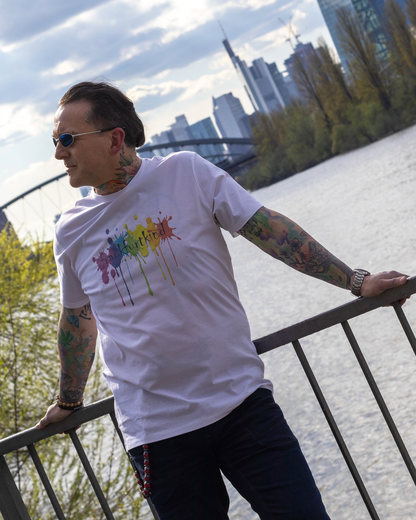 rainbow by frankfurtkind | T-Shirt regular unisex